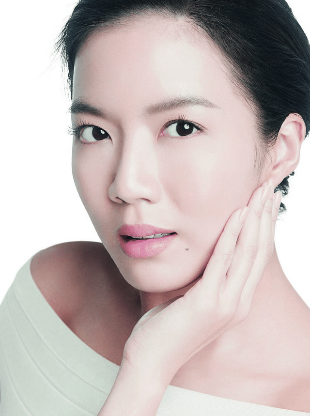 5 juicy beauty secrets we discovered about Rui En BODY3.png